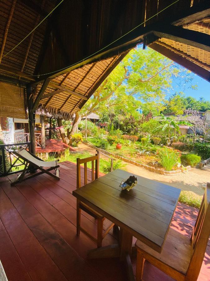 Tamarin Lodge Ampangorinana Extérieur photo
