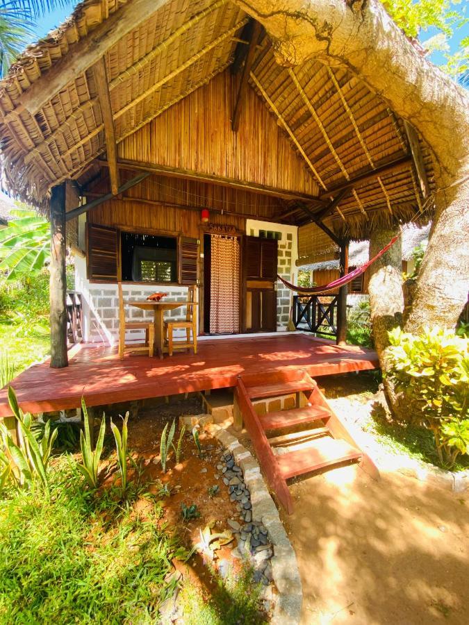 Tamarin Lodge Ampangorinana Extérieur photo
