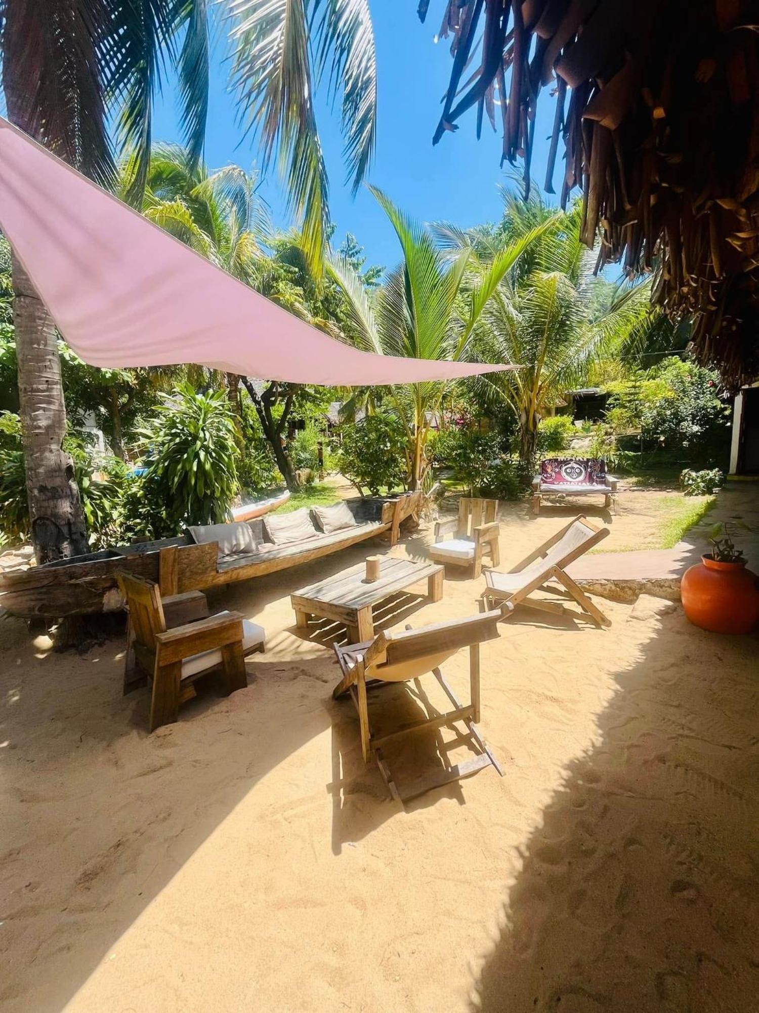 Tamarin Lodge Ampangorinana Extérieur photo